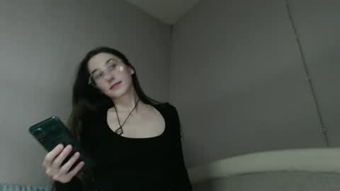 Gigi online show from December 19, 12:17 am