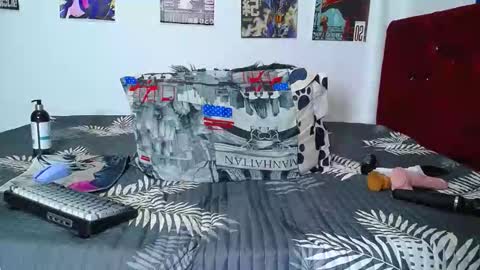 Snapshot of gigi_scott_ chatting on February 3, 1:37 am GIGI STCOTT online show from February 3, 1:37 am