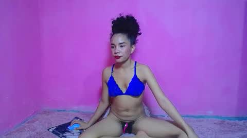 GIGI STCOTT online show from March 21, 12:15 am