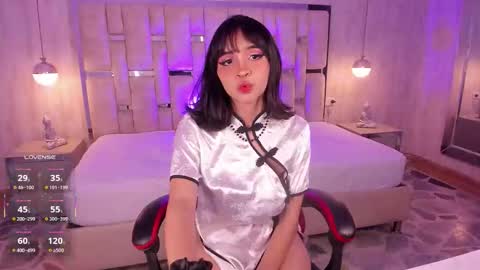 Snapshot of gigibelli chatting on February 21, 12:06 pm Gigi online show from February 21, 12:06 pm