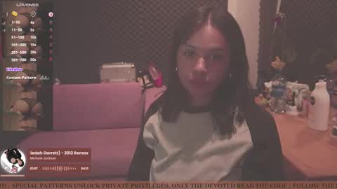 Snapshot of gigifontaine_ chatting on September 25, 12:14 am Gigi independet model P online show from September 25, 12:14 am