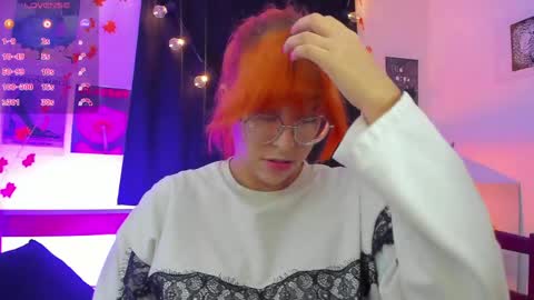 gigimooon online show from April 28, 6:29 am