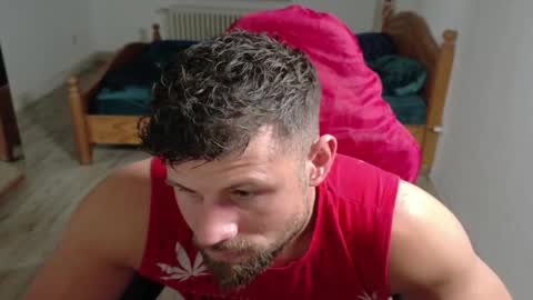Snapshot of gigollo65 chatting on April 22, 10:44 pm Moki online show from April 22, 10:44 pm