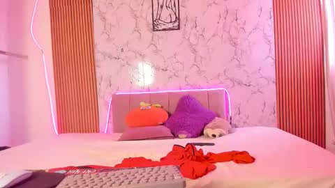gil_lexy online show from March 30, 8:43 pm