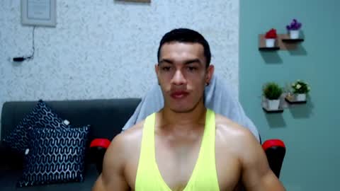 Snapshot of gilbert_marquez chatting on January 21, 11:13 am GILBERT online show from January 21, 11:13 am