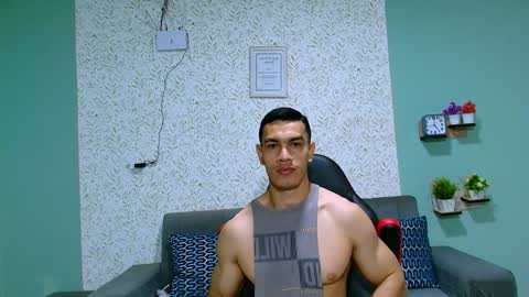 Snapshot of gilbert_marquez chatting on January 27, 12:05 pm GILBERT online show from January 27, 12:05 pm