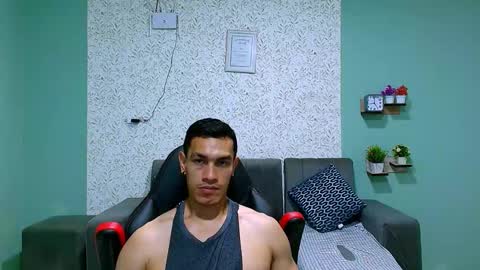 Snapshot of gilbert_marquez chatting on February 14, 3:15 pm GILBERT online show from February 14, 3:15 pm