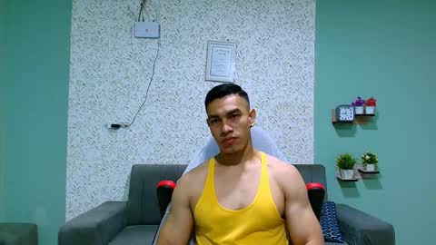 Snapshot of gilbert_marquez chatting on February 23, 12:27 pm GILBERT online show from February 23, 12:27 pm