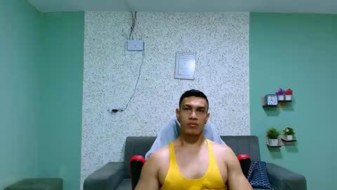 Snapshot of gilbert_marquez chatting on February 23, 3:40 pm GILBERT online show from February 23, 3:40 pm