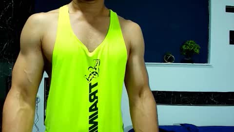 Snapshot of gilbert_marquez chatting on September 17, 11:28 pm GILBERT online show from September 17, 11:28 pm