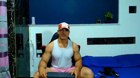 Snapshot of gilbert_marquez chatting on September 29, 11:15 am GILBERT online show from September 29, 11:15 am