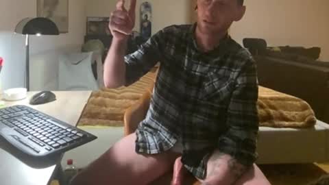 Snapshot of gilbertlachsmann chatting on January 13, 5:44 am Sebastian online show from January 13, 5:44 am