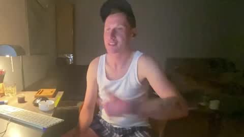 Snapshot of gilbertlachsmann chatting on February 5, 3:23 am Sebastian online show from February 5, 3:23 am