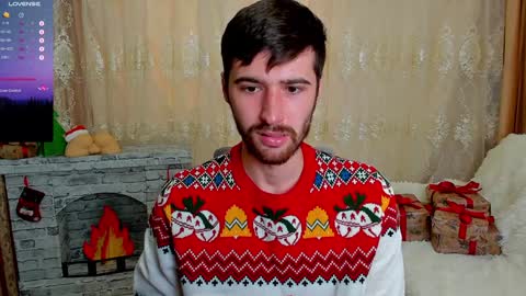 Snapshot of gilbertogonzales chatting on December 8, 9:35 am gilbertogonzales online show from December 8, 9:35 am