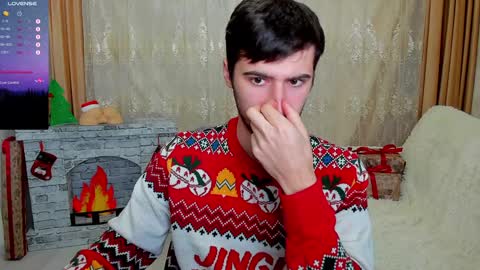 Snapshot of gilbertogonzales chatting on December 19, 6:01 pm gilbertogonzales online show from December 19, 6:01 pm