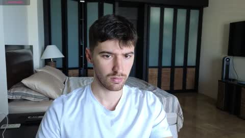 gilbertogonzales online show from November 26, 2:45 am