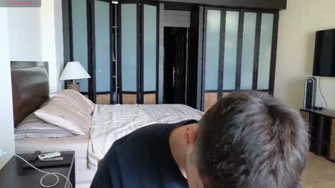 gilbertogonzales online show from November 27, 4:14 am