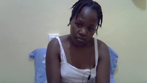 Snapshot of gina_sassy chatting on February 23, 10:07 pm Adiliah online show from February 23, 10:07 pm