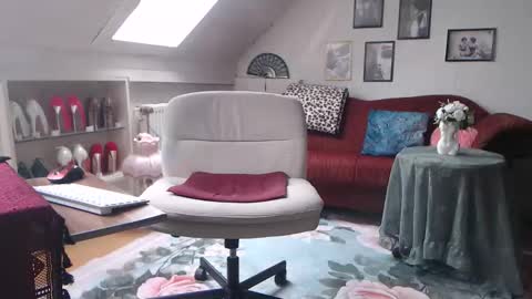 Snapshot of ginablondecam chatting on March 15, 12:55 pm Gina online show from March 15, 12:55 pm