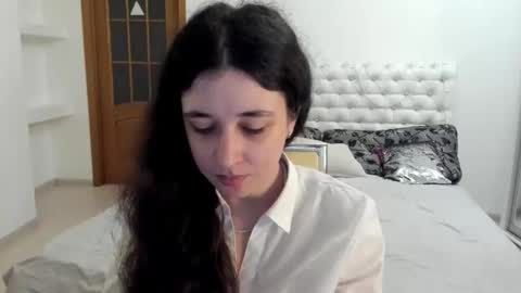 Kate online show from November 11, 8:03 am