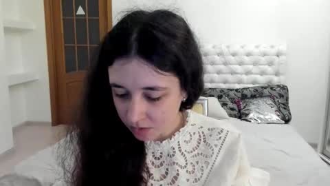 Kate online show from November 12, 8:59 am