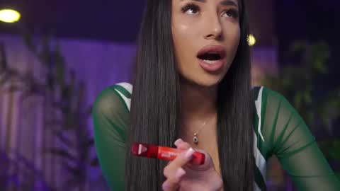 Gina online show from April 8, 7:58 pm