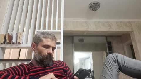 Snapshot of gindrie chatting on December 6, 4:28 pm Gabriel online show from December 6, 4:28 pm