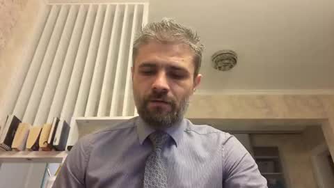 Snapshot of gindrie chatting on March 3, 10:52 pm Gabriel online show from March 3, 10:52 pm