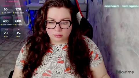 Snapshot of ginger_grayy chatting on May 17, 7:39 am Alexa here online show from May 17, 7:39 am