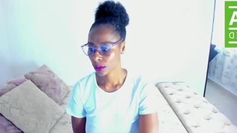 Snapshot of ginger_smil chatting on June 24, 12:48 pm Diana online show from June 24, 12:48 pm