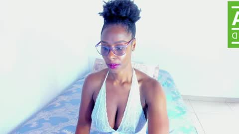 Snapshot of ginger_smil chatting on July 14, 12:33 pm Diana online show from July 14, 12:33 pm