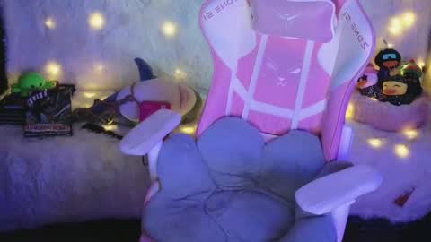 Ginger online show from April 1, 4:26 pm