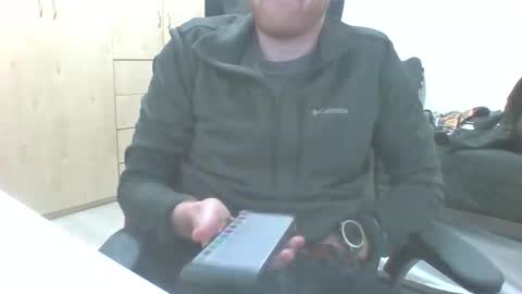 Snapshot of ginger_xxx chatting on December 14, 8:24 pm mike online show from December 14, 8:24 pm