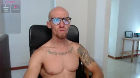 Snapshot of gingerale212 chatting on April 5, 2:31 am Ginger online show from April 5, 2:31 am