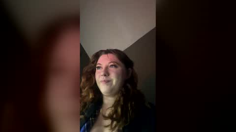 Snapshot of gingerbabyy1997 chatting on May 12, 9:06 am gingerbabyy1997 online show from May 12, 9:06 am