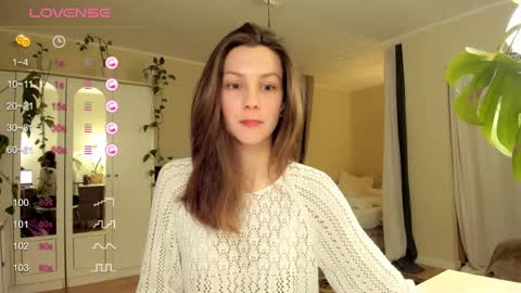 Snapshot of gingerbread__house chatting on June 5, 6:35 pm Vasilisa online show from June 5, 6:35 pm