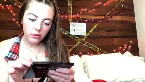 Snapshot of gingerfox777 chatting on October 19, 5:52 am gingerfox777 online show from October 19, 5:52 am