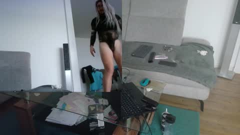 Snapshot of gingerpink1911 chatting on January 12, 7:57 am GingerPink online show from January 12, 7:57 am