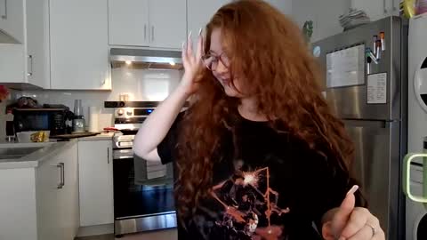 Snapshot of gingerprincess555 chatting on September 22, 11:40 pm gingerprincess555 online show from September 22, 11:40 pm