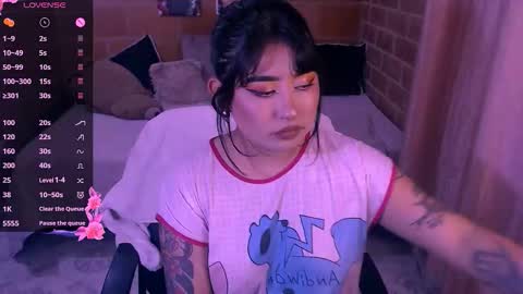 ginmeowuwu online show from January 13, 10:48 pm