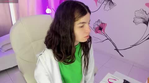 Kendall online show from January 18, 1:04 pm