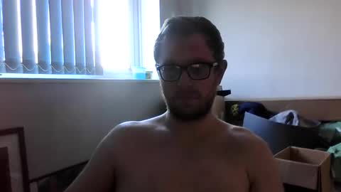 Snapshot of ginwood chatting on April 8, 6:57 am ginwood online show from April 8, 6:57 am
