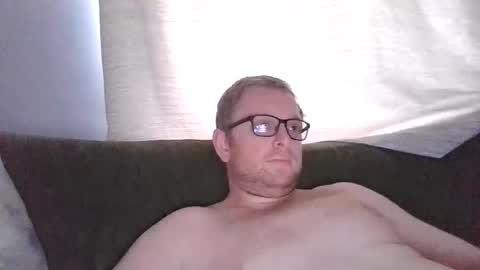 Snapshot of ginwood chatting on May 18, 6:30 am ginwood online show from May 18, 6:30 am