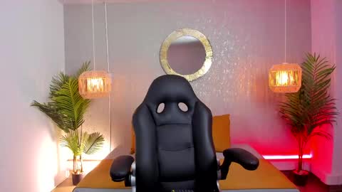 Snapshot of gio_carangi chatting on May 3, 3:12 am Gio Carangi online show from May 3, 3:12 am