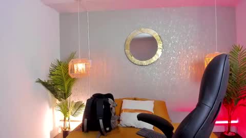Snapshot of gio_carangi chatting on May 5, 2:52 am Gio Carangi online show from May 5, 2:52 am
