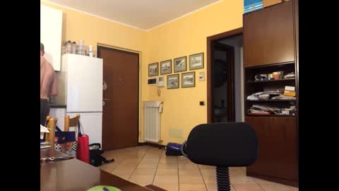 Snapshot of giovanni_1964 chatting on May 16, 12:04 pm giovanni_1964 online show from May 16, 12:04 pm