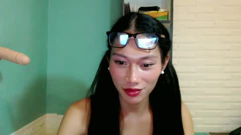 Snapshot of girl4uvanessaxxx chatting on June 22, 3:31 pm Vanessa online show from June 22, 3:31 pm