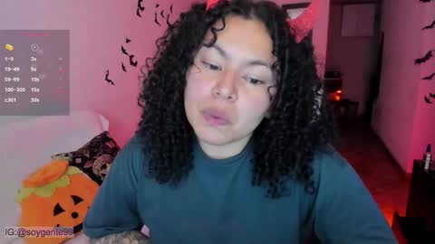 girl_inline online show from October 29, 11:50 pm