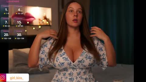 Snapshot of girl_kiraa chatting on April 25, 7:33 pm girl kira online show from April 25, 7:33 pm