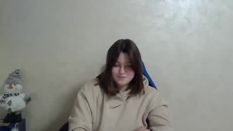 Snapshot of girl_leya chatting on December 14, 11:23 pm girl_leya online show from December 14, 11:23 pm